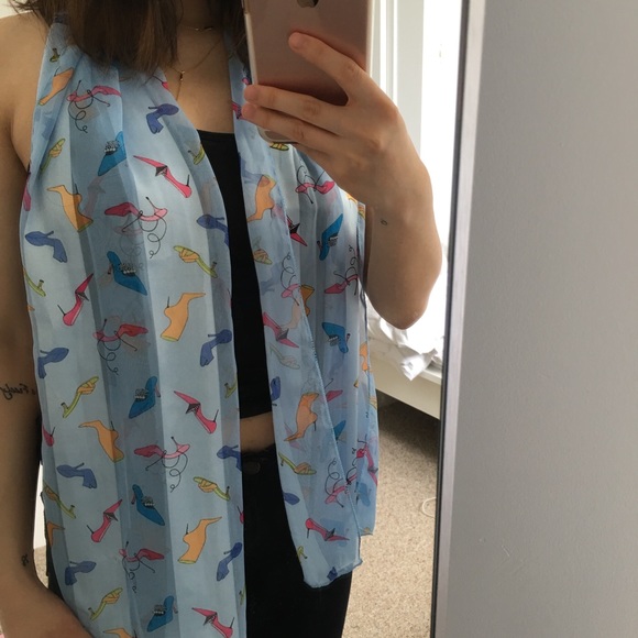 Vintage scarf - Picture 2 of 3